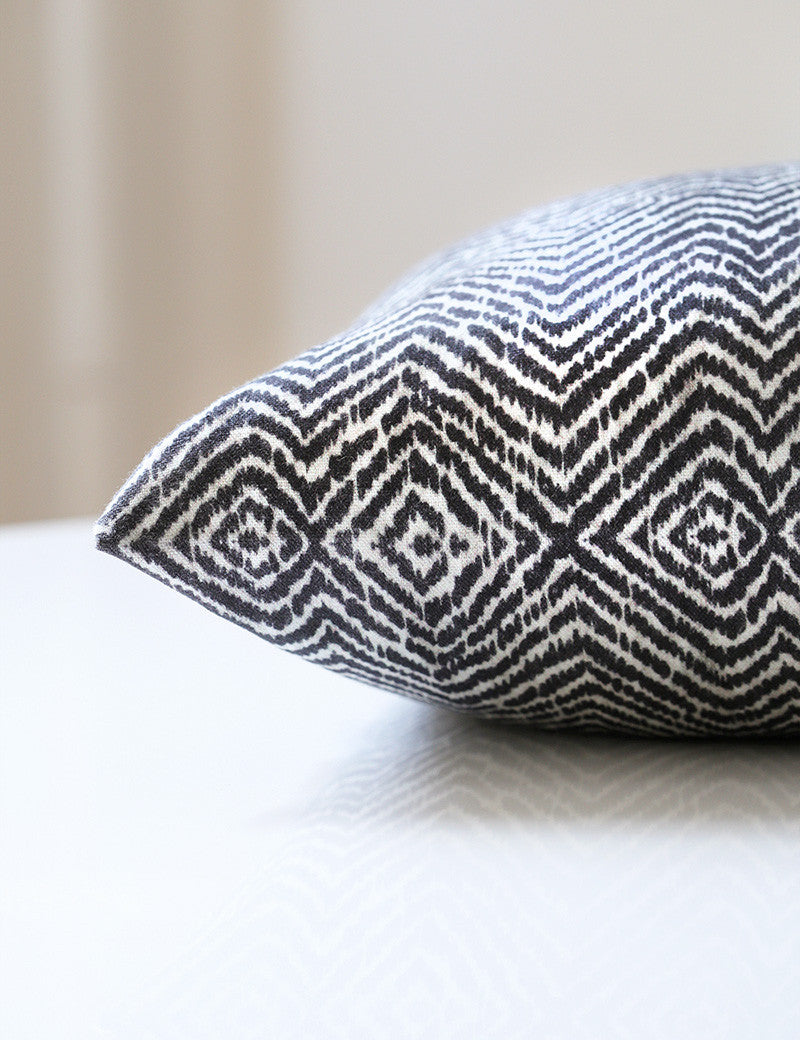 Belle Maison Citizen Throw Pillow Set of 2 Charcoal